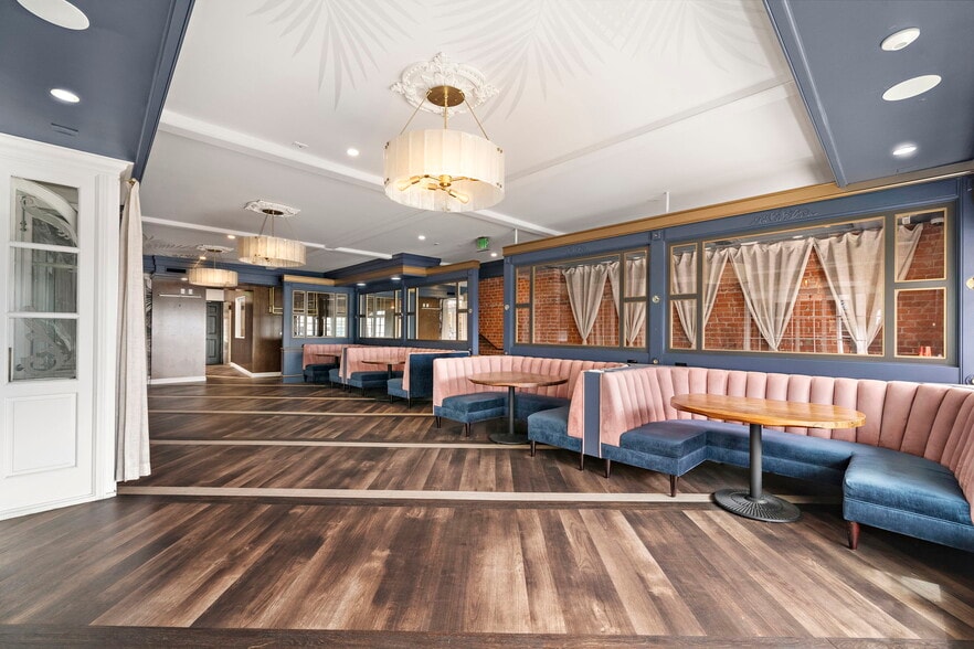 Primary Photo Of 450 S Coast Hwy, Laguna Beach Restaurant For Lease