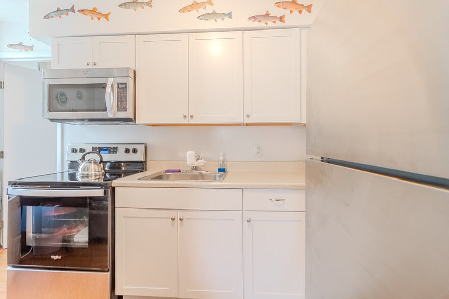 More Photos Of 5801 Lincoln Ave, Export Apartments For Sale