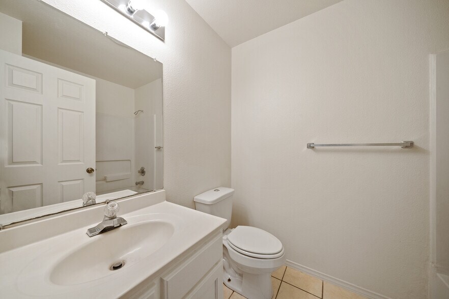 More Photos Of 414 Cupples Rd, San Antonio Apartments For Sale