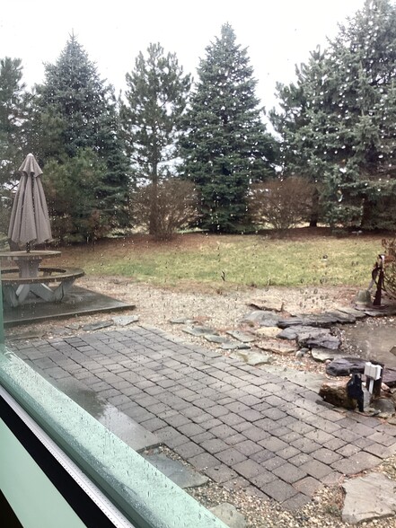 More Photos Of 360 E State Line Rd, Toledo Light Manufacturing For Sale