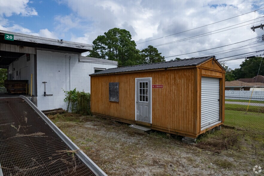 More Photos Of 3501 Edwin Ave, Savannah Truck Terminal For Sale