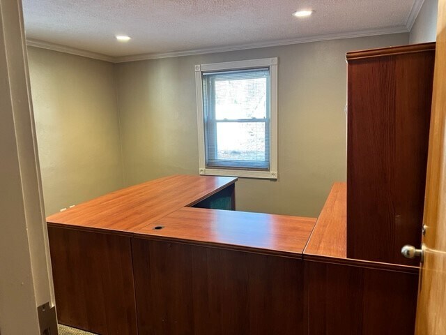 More Photos Of 3830 W 96th St, Indianapolis Office For Sale
