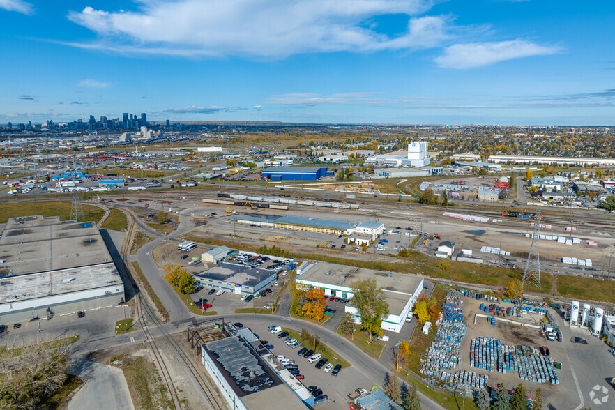 More Photos Of 2828 54th Ave SE, Calgary Warehouse For Sale