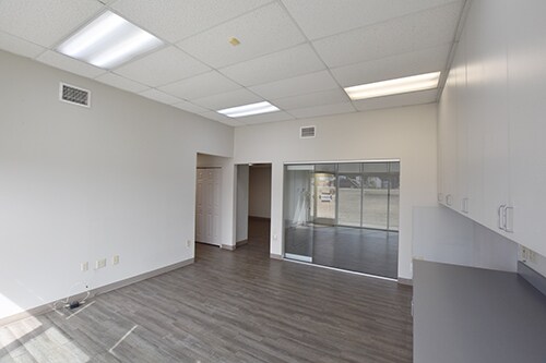 More Photos Of 1133 E Main St, Chattanooga Light Distribution For Lease