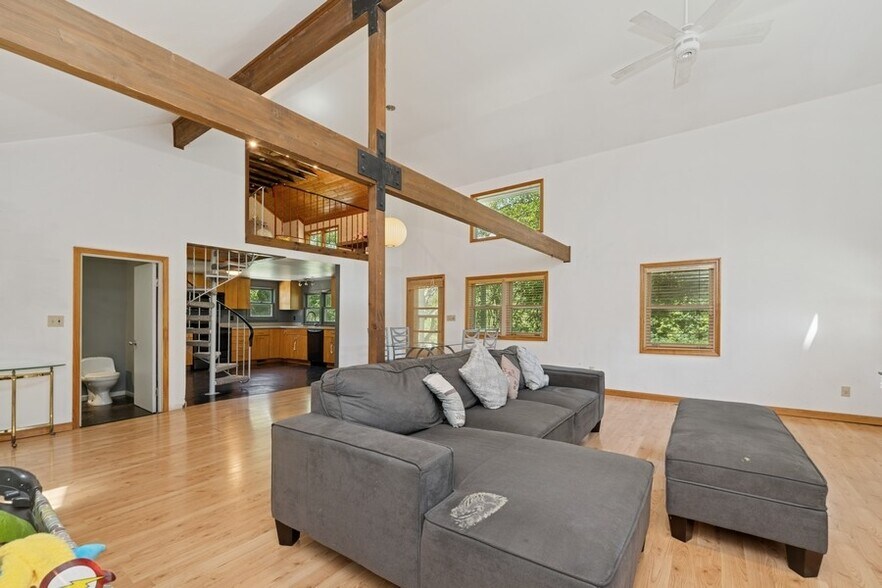 More Photos Of W1800 County Road B, Genoa City Specialty For Sale