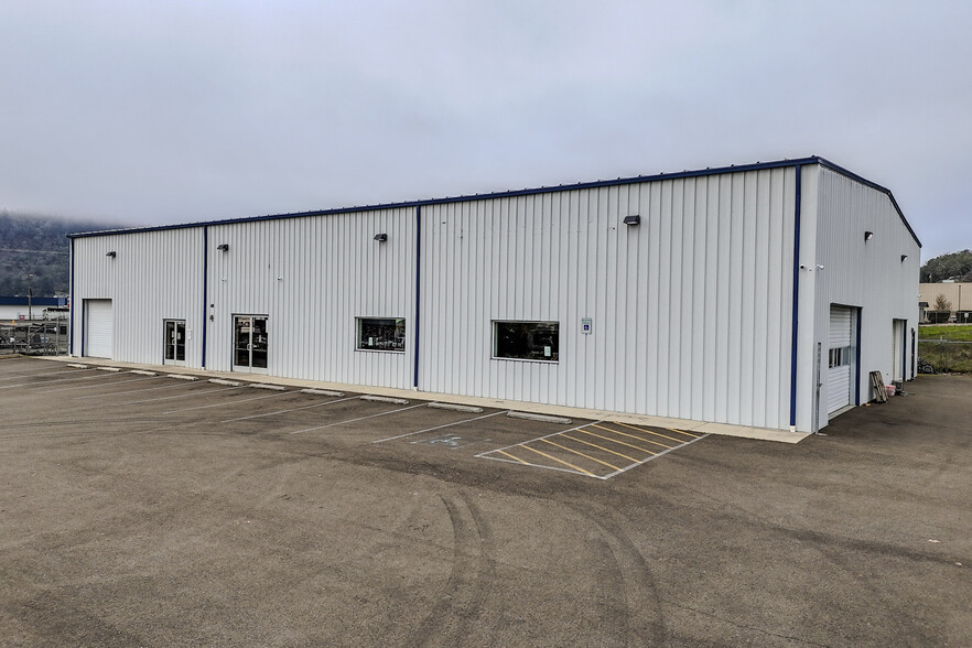 Primary Photo Of 428 NE Newton Creek Dr, Roseburg Warehouse For Sale