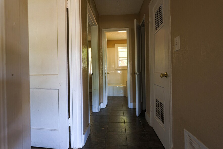 More Photos Of 2400 4th Ave, Phenix City Apartments For Sale