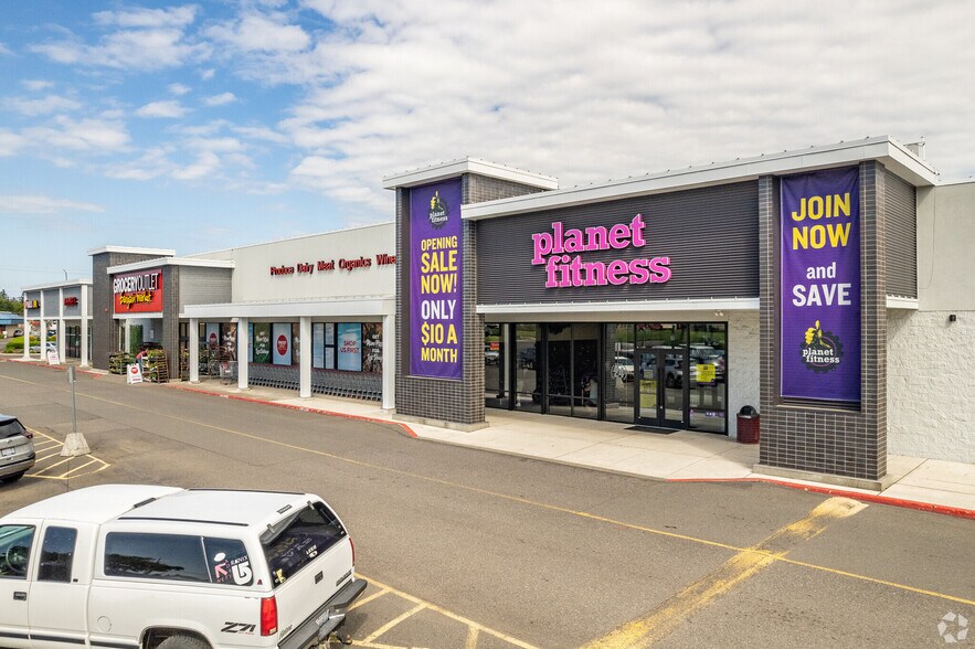 More Photos Of 11808 NE Fourth Plain Blvd, Vancouver Freestanding For Lease