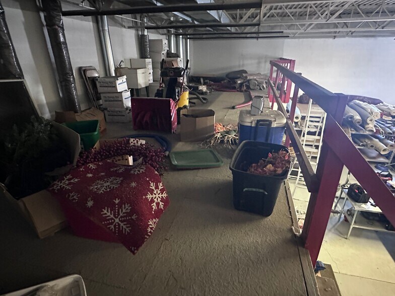 More Photos Of 3160 Continental Dr, Traverse City Warehouse For Sale