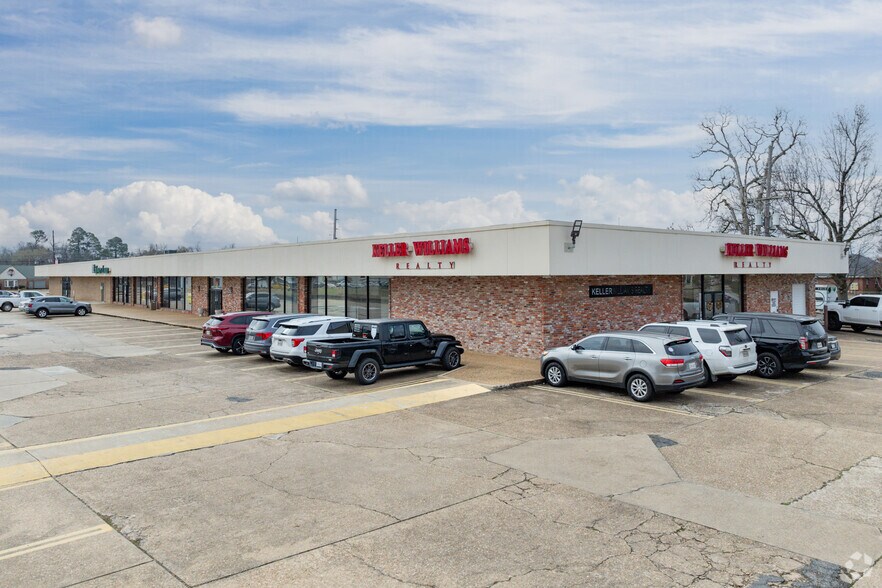 More Photos Of 1355 Louisville Ave, Monroe Office For Sale
