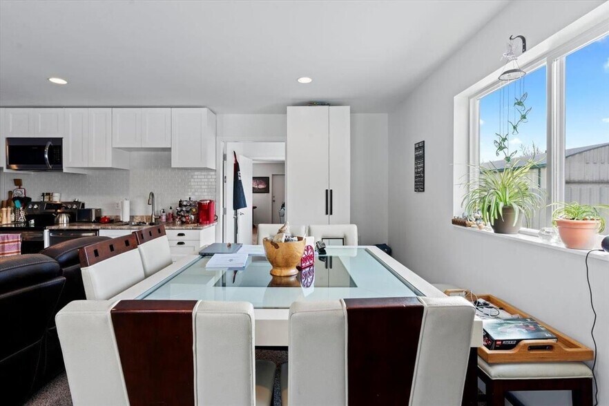 More Photos Of 7663 Industrial Way, Agassiz Warehouse For Sale