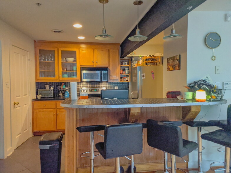 More Photos Of 1316-1318 E Cary St, Richmond Storefront Retail Residential For Lease