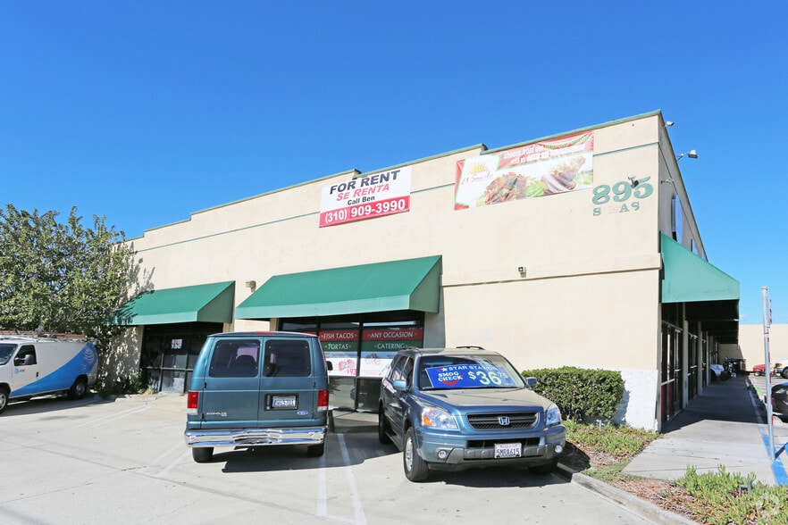 More Photos Of 895 S East St, Anaheim General Retail For Lease