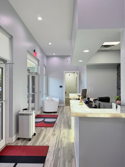 More Photos Of 1391 Sawgrass Corporate Pky, Sunrise Office For Sale