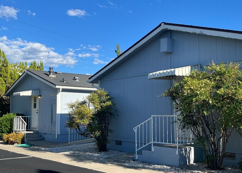 More Photos Of 7785 Iron Springs Rd, Kirkland Office Residential For Sale