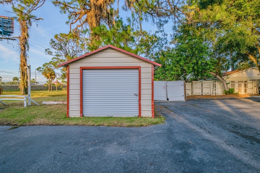 More Photos Of 7618 US Highway 19, New Port Richey Storefront Retail Office For Lease