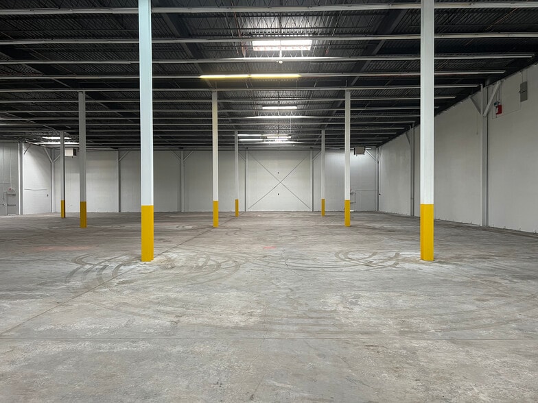 More Photos Of 49 Murray Hill Drive, Nanuet Industrial For Lease