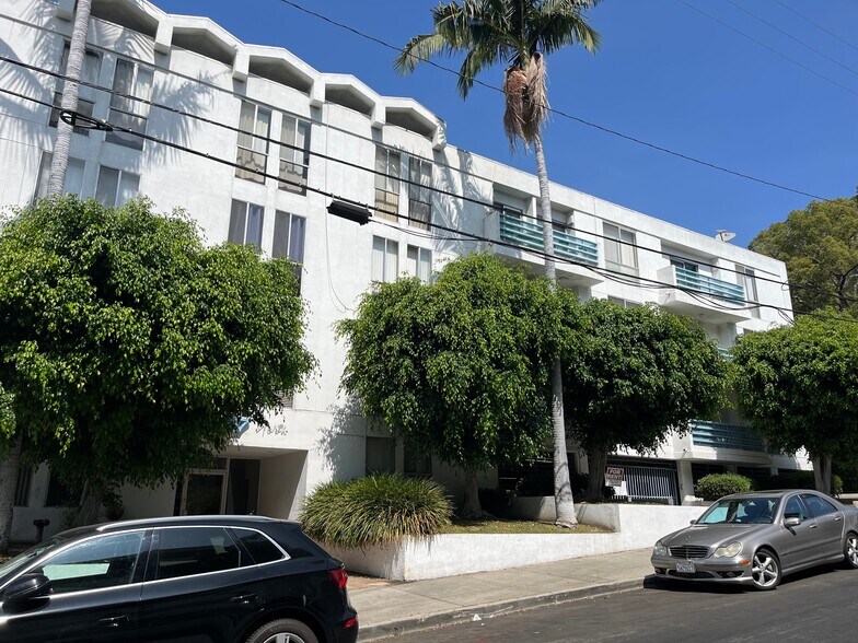 More Photos Of 1617 N Fuller Ave, Los Angeles Apartments For Sale