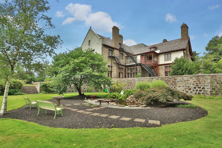 More Photos Of 150 Sister Servants Ln, Sloatsburg Lodge Meeting Hall For Sale