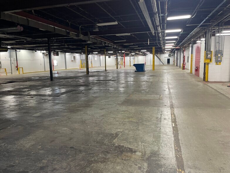More Photos Of 501 Williams St, Tomah Warehouse For Lease