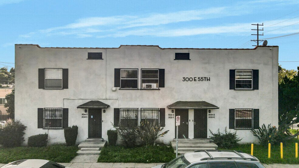More Photos Of 300 E 55th St, Los Angeles Apartments For Sale