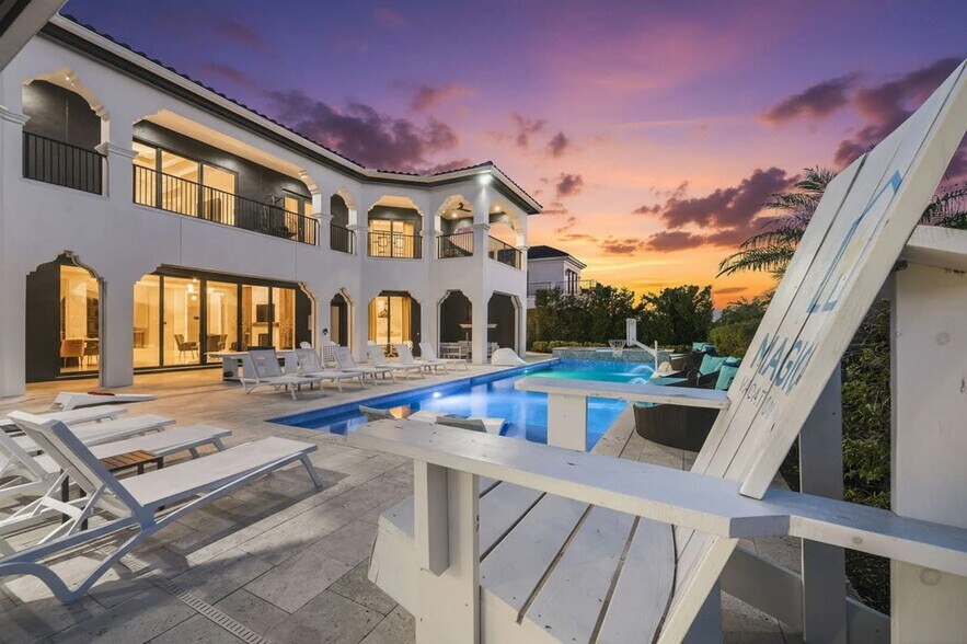 More Photos Of 521 Muirfield Loop, Reunion Specialty For Sale