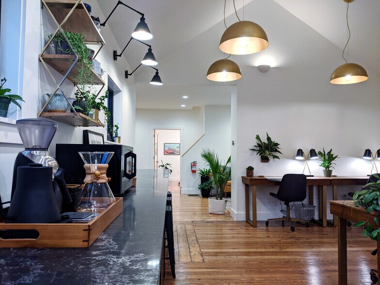 More Photos Of 2 E West St, Troy Loft Creative Space For Lease