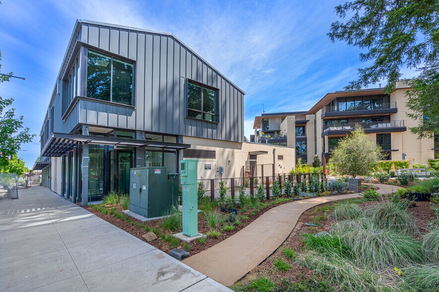More Photos Of 164 Healdsburg Ave, Healdsburg General Retail For Lease