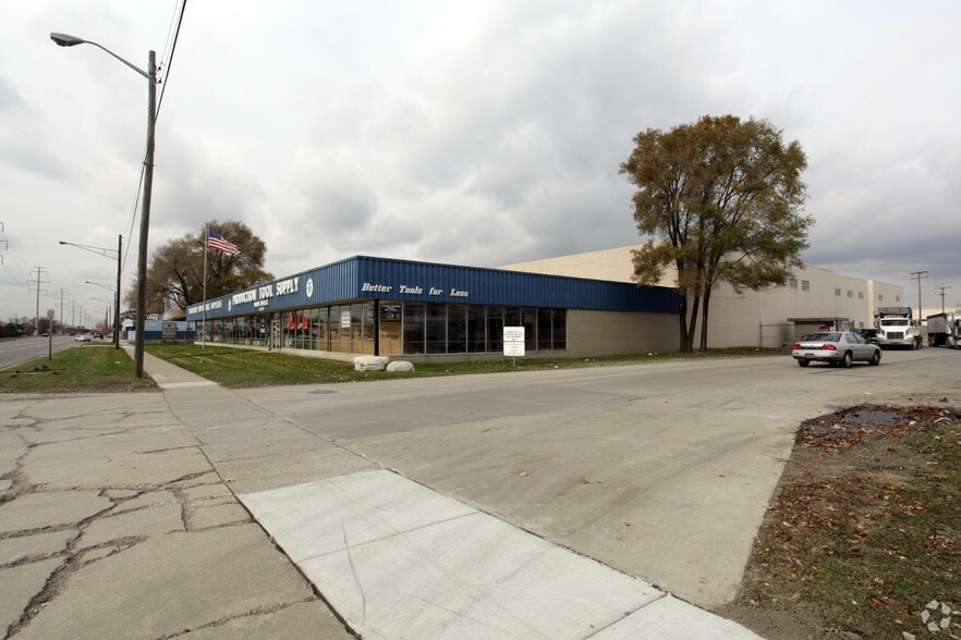 More Photos Of 8655 E 8 Mile Rd, Warren Warehouse For Sale