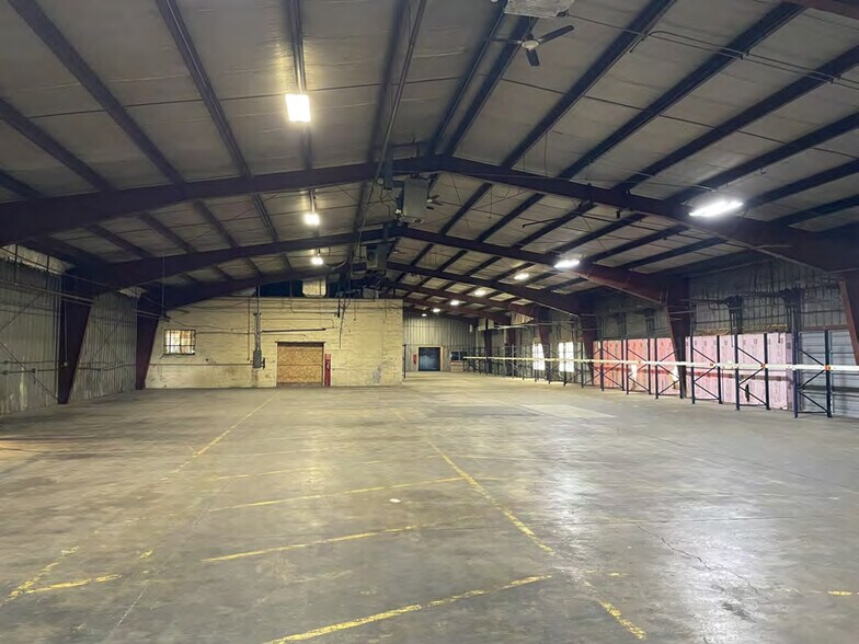 More Photos Of 4177 N Illinois Route 251, Mendota Industrial For Lease