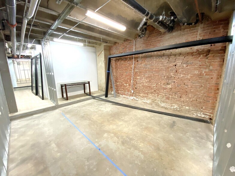 More Photos Of 731 S Broadway, Los Angeles Loft Creative Space For Lease