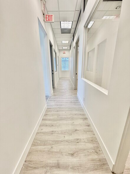 More Photos Of 4660 Cardinal Way, Naples Unknown For Lease