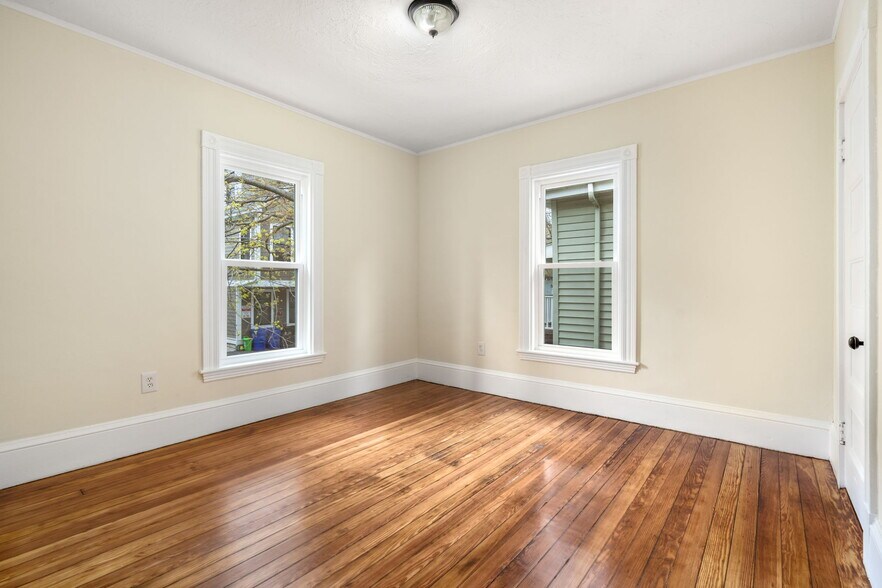 More Photos Of 10 Royal St, Boston Multifamily For Sale
