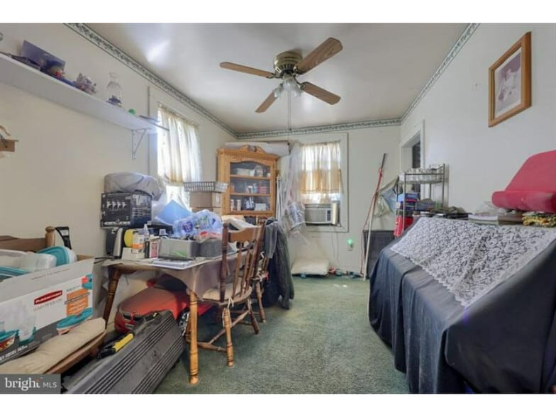 More Photos Of 240 Railroad Ave, Bird In Hand Flex For Sale