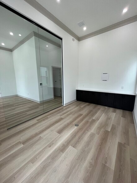 More Photos Of 5251 Katy Mills Circle, Katy Medical For Sale