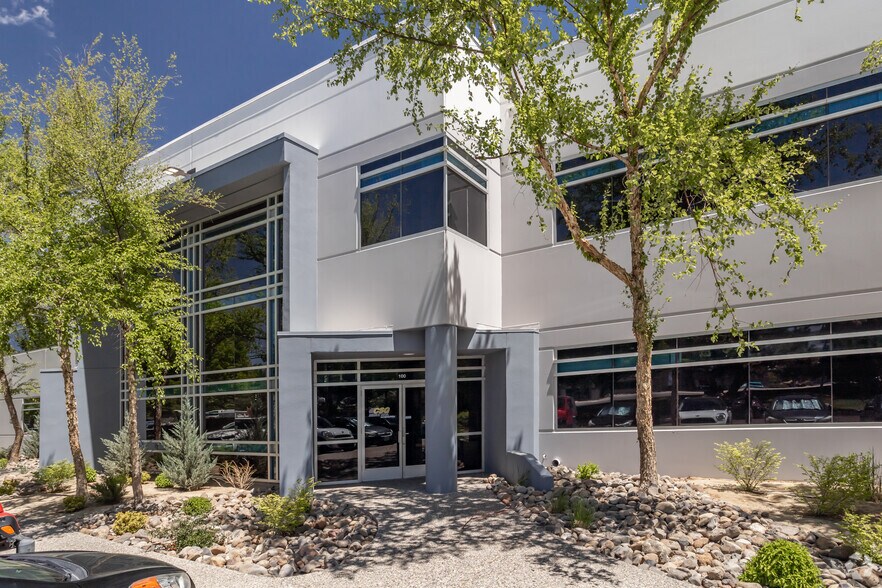 More Photos Of 640 Maestro Dr, Reno Distribution For Lease