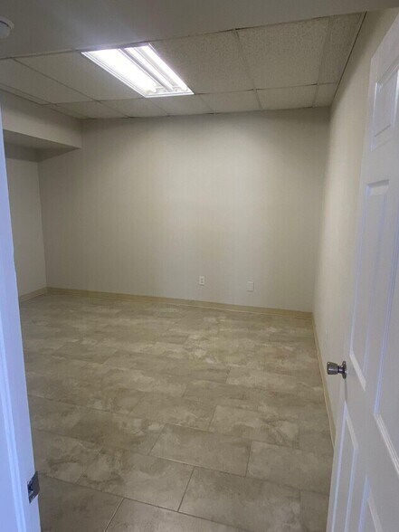 More Photos Of 3826 Tompkins Rd, El Paso Office For Lease