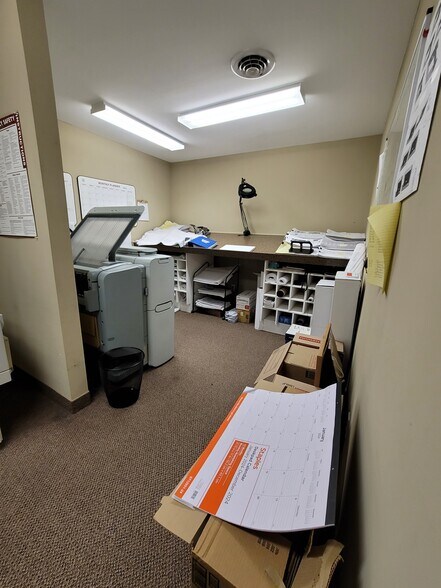 More Photos Of 626 N Grant St, Waynesboro Bank For Lease