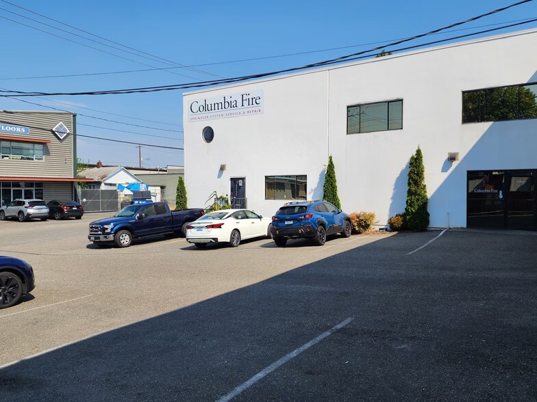 More Photos Of 111 S Findlay St, Seattle Warehouse For Lease