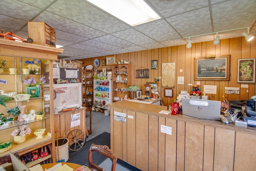 More Photos Of 1007 W Delmar Ave, Godfrey General Retail For Sale