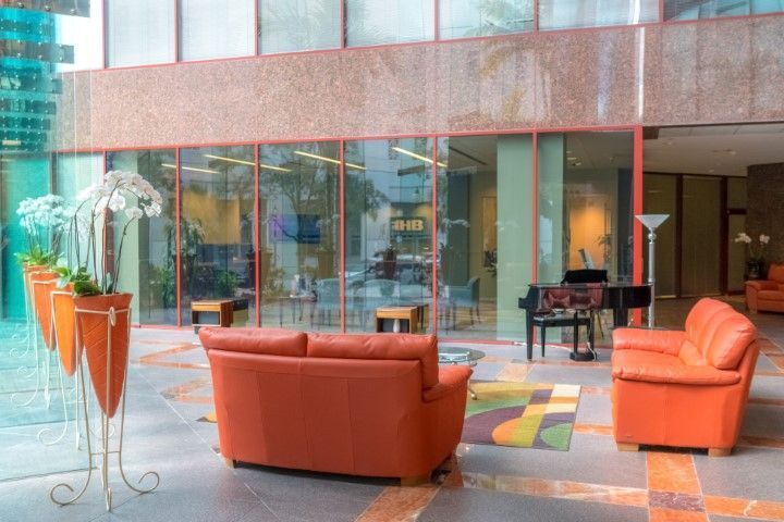 More Photos Of 2033 Main St, Sarasota Office For Lease