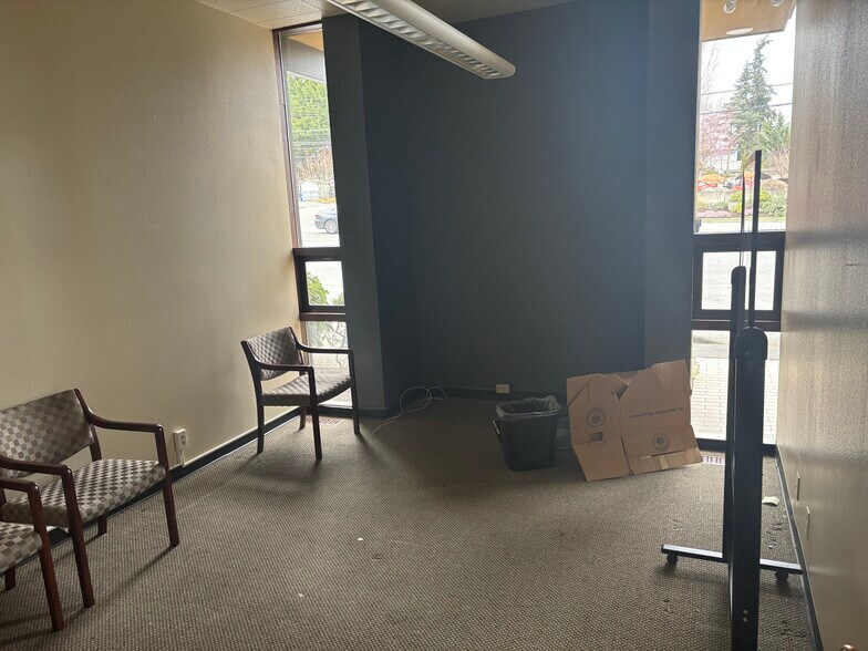 More Photos Of 6628 212th St SW, Lynnwood Office For Lease
