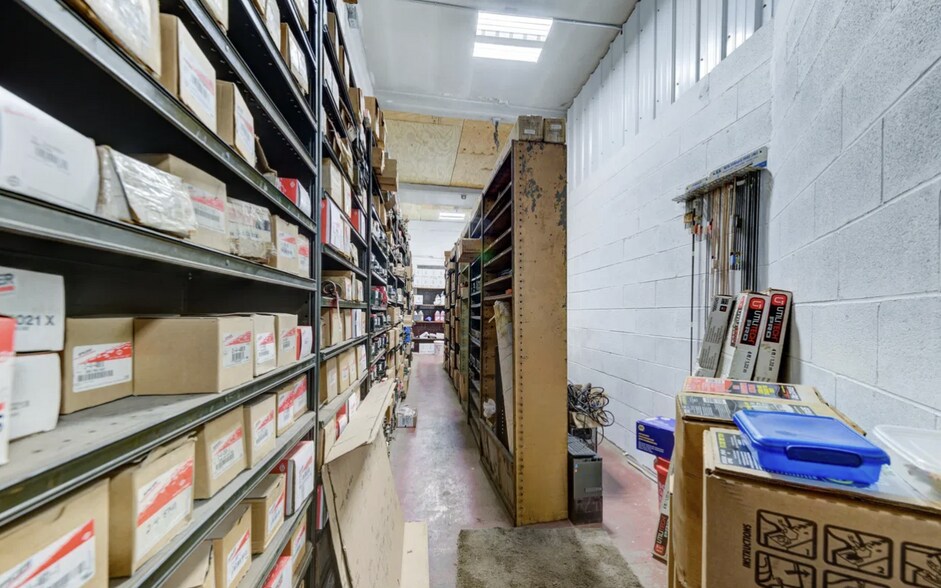 More Photos Of 511 N Perry St, Johnstown General Retail For Sale