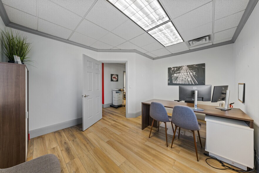 More Photos Of 4777 Caughlin Pky, Reno Office For Sale