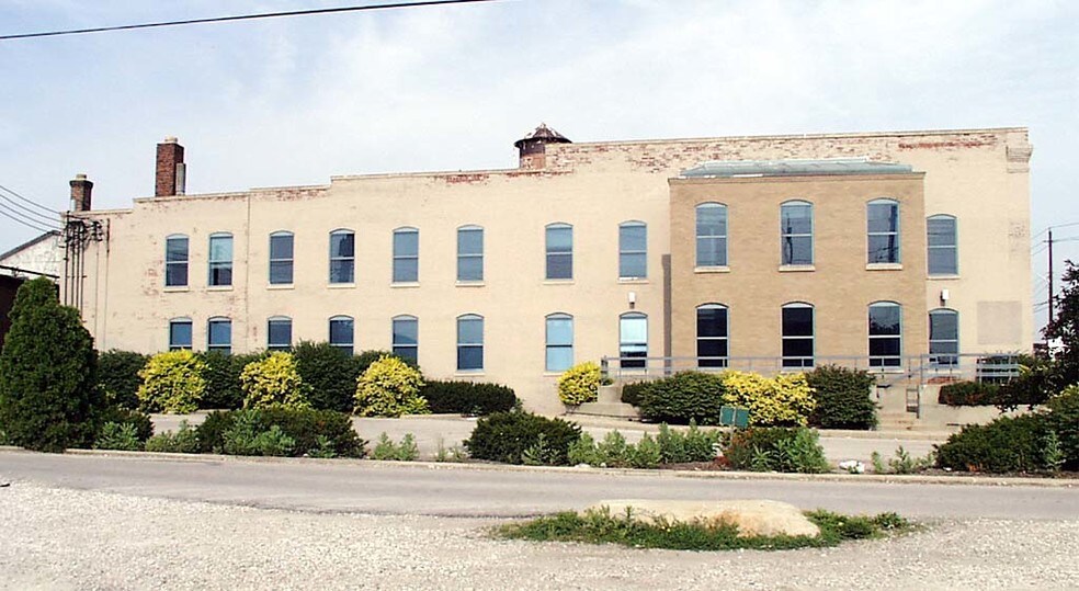 More Photos Of 521 W McCarty St, Indianapolis Medical For Lease