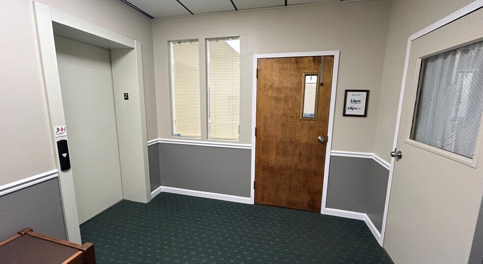 More Photos Of 103 Yost Blvd, Pittsburgh Medical For Lease