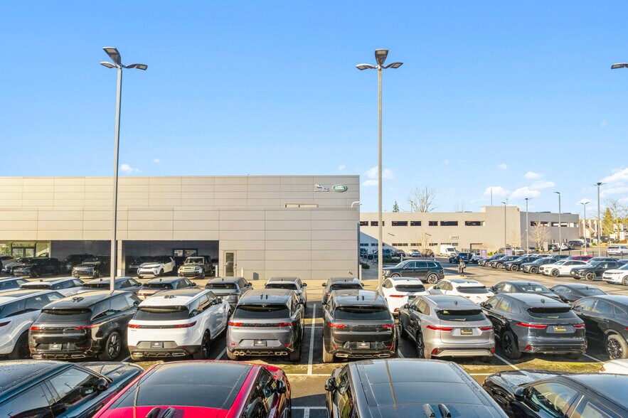 More Photos Of 10125 SW Washington Square Rd, Tigard Auto Dealership For Sale