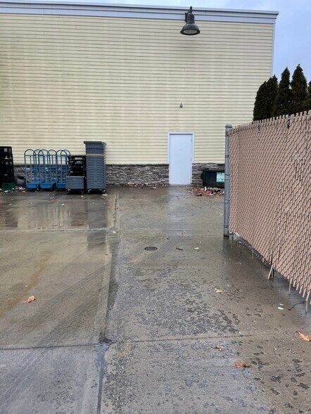 More Photos Of 84 N Plank Rd, Newburgh Storefront For Lease