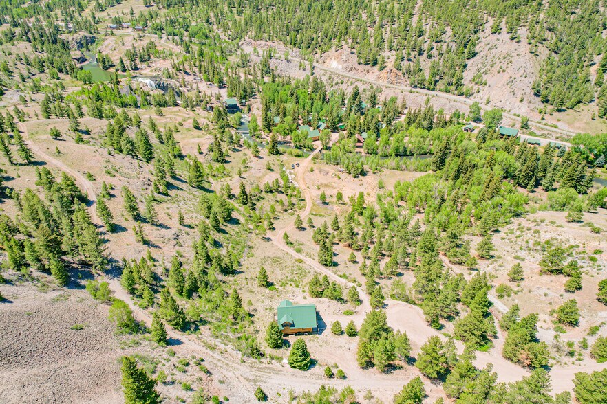 More Photos Of 860 County Road 142, Lake City Hotel For Sale