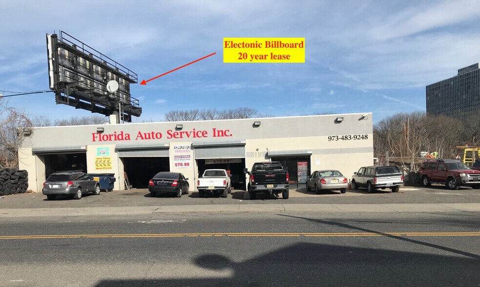 More Photos Of 315-323 Orange St, Newark Auto Repair For Sale